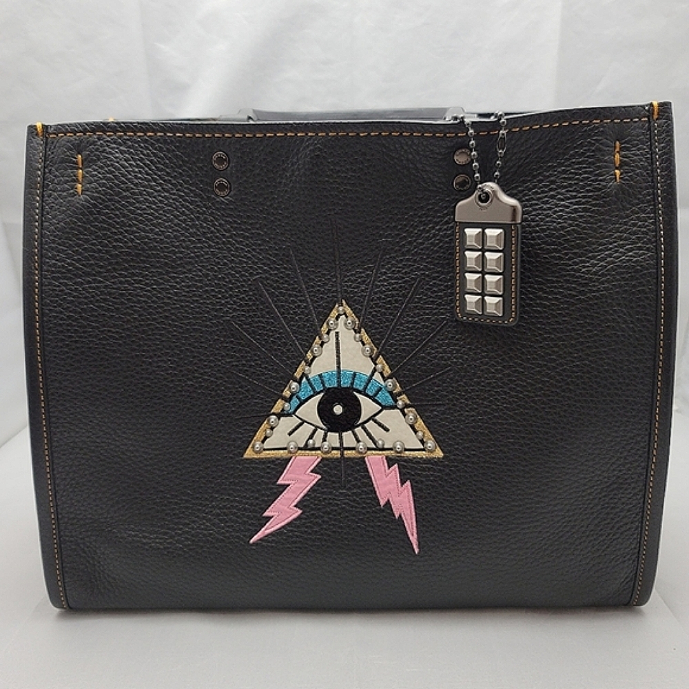 Coach Pyramid Eye Rogue